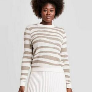 A New Day White Tan Stripe Pullover Sweater Medium Lightweight Casual Knit